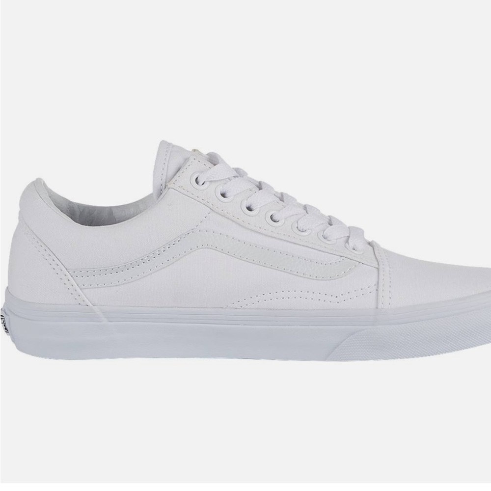 Brand NEW with tags Vans Old Skool